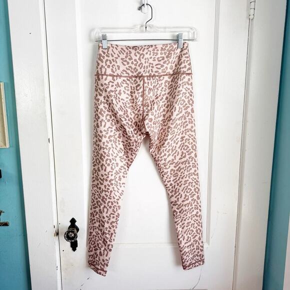 Tan + Lines Sport Sivan Ayla High Waisted Temescal Canyon Leopard Print Leggings - Picture 6 of 8